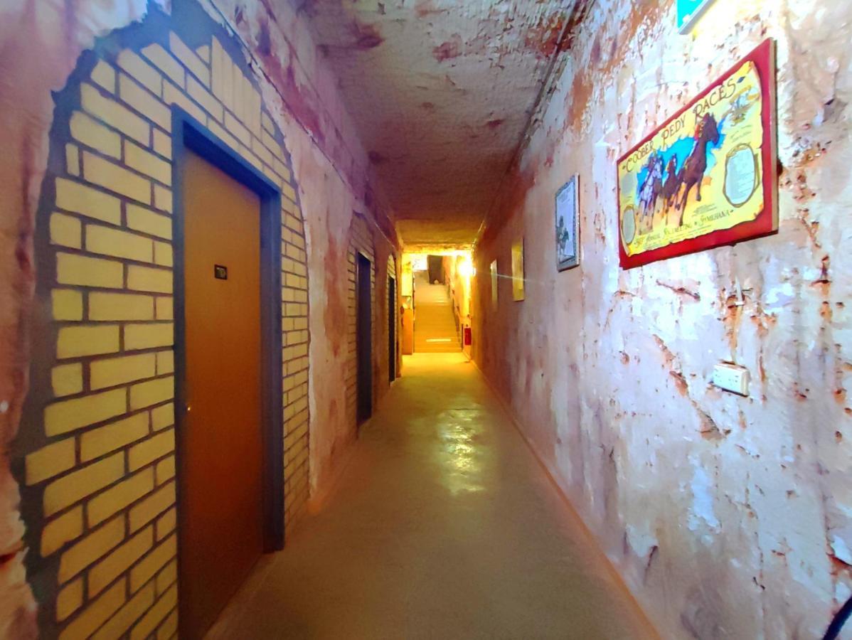 Radeka Downunder Underground Motel Coober Pedy Zewnętrze zdjęcie