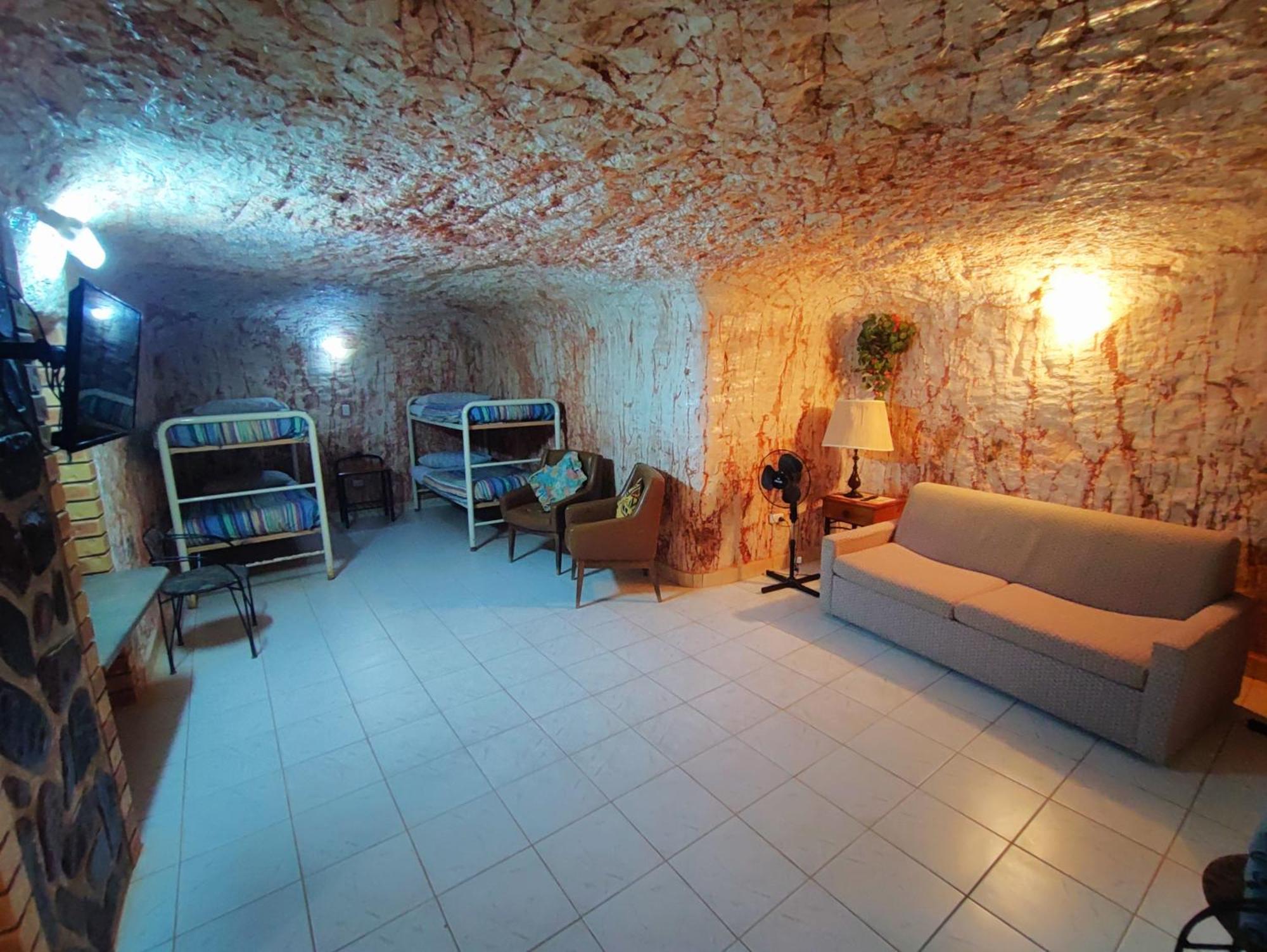 Radeka Downunder Underground Motel Coober Pedy Zewnętrze zdjęcie